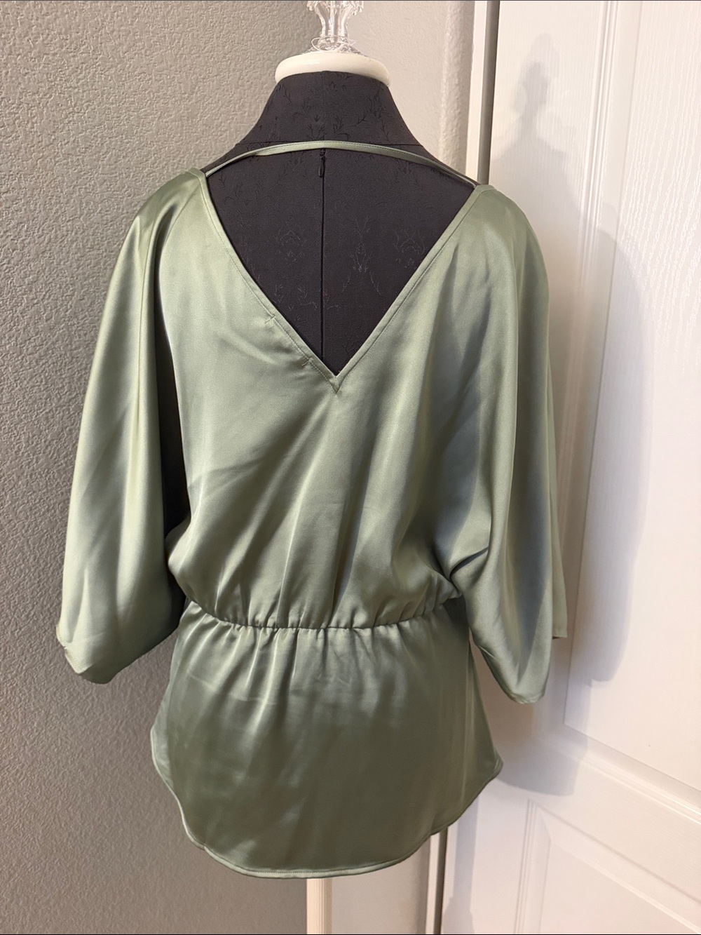 Pleione Satin Twist-Front Blouse - Sage Green Size Large - Picture 5 of 8